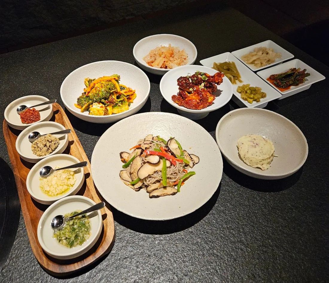 Full Grilling Service / 12 Side Dishes and Sauces